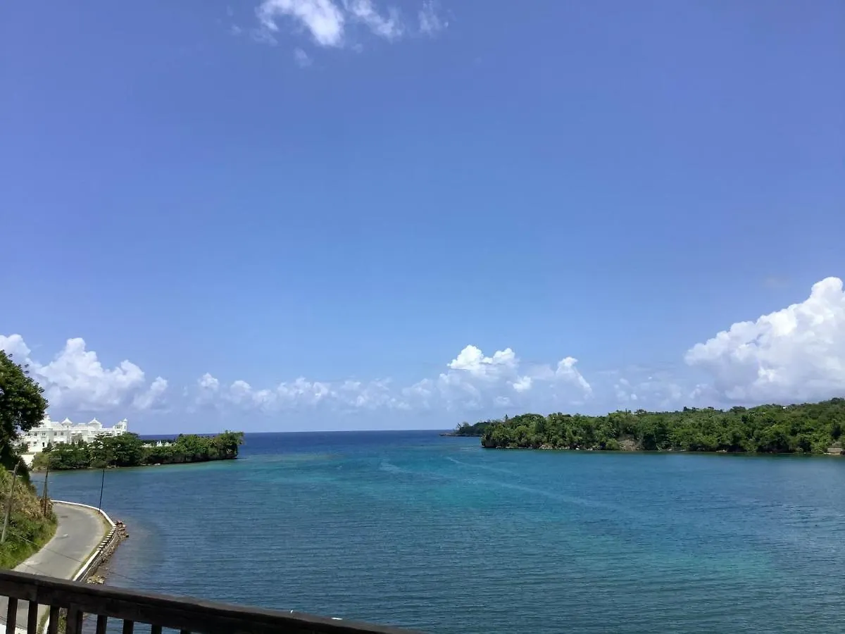Ridge Bay Chateau Villa Port Antonio 0*,